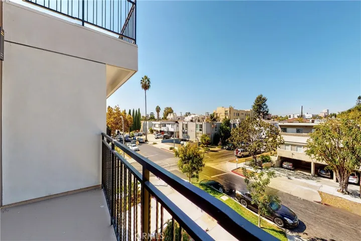 1482 S Sherbourne Drive 301, Los Angeles, California 90035