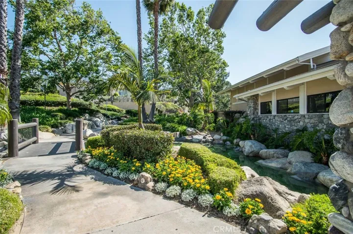 4568 Feather River Road, Corona, California 92878