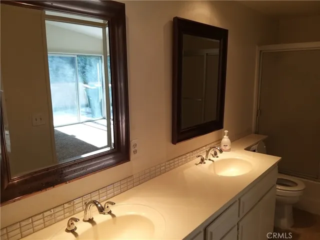 4568 Feather River Road, Corona, California 92878