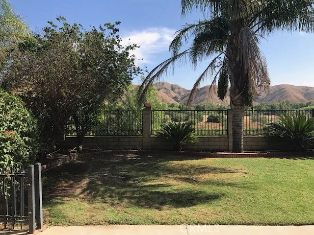 4568 Feather River Road, Corona, California 92878