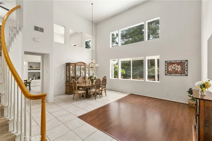 Living Room / Main Dining Room