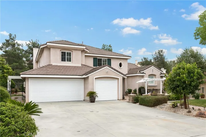 680 Inverlochy Drive, Fallbrook, California 92028