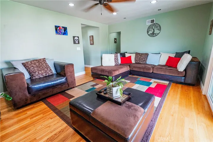 1621 Bentley Place, Glendora, California 91740