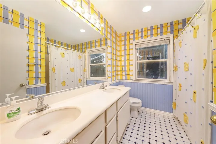 1546 Regents Street, Lancaster, California 93534