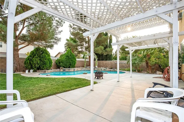 1546 Regents Street, Lancaster, California 93534