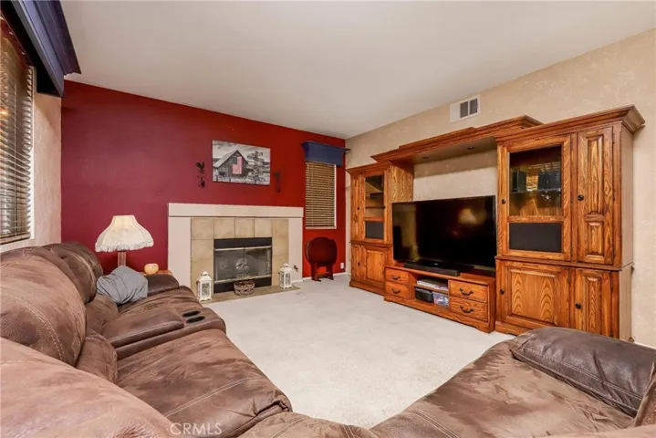 1546 Regents Street, Lancaster, California 93534