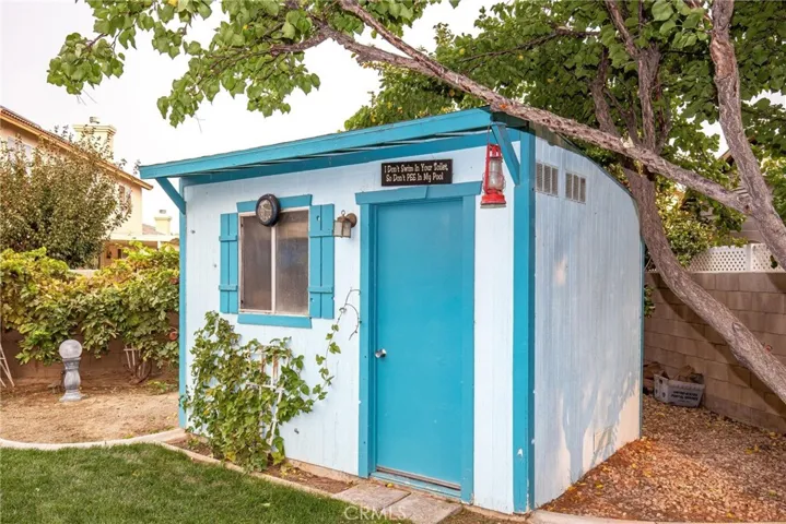 1546 Regents Street, Lancaster, California 93534