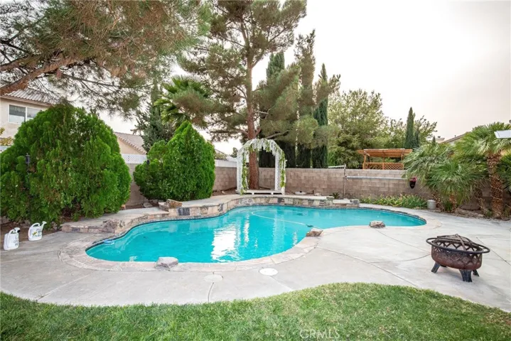 1546 Regents Street, Lancaster, California 93534