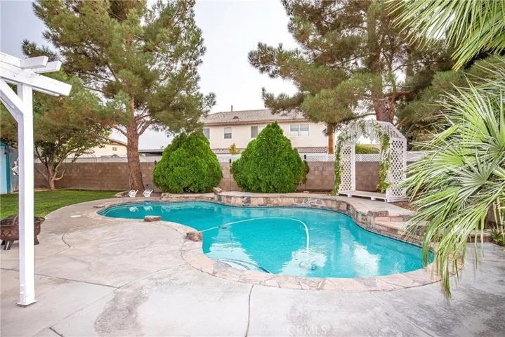 1546 Regents Street, Lancaster, California 93534
