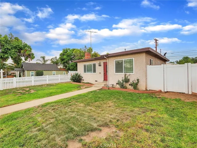 295 S 2nd Avenue, Upland, California 91786