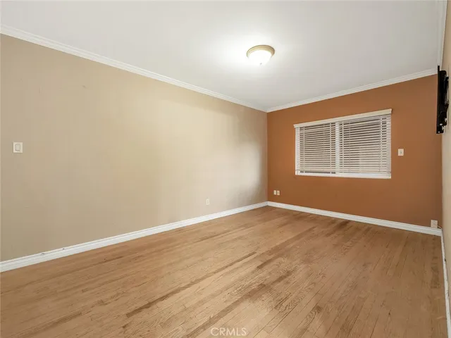 295 S 2nd Avenue, Upland, California 91786