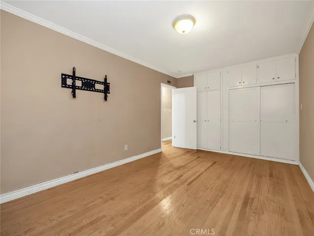 295 S 2nd Avenue, Upland, California 91786