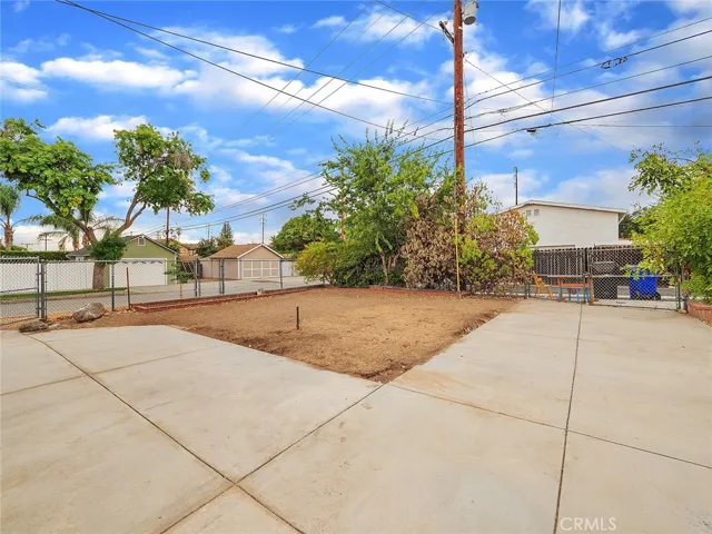 295 S 2nd Avenue, Upland, California 91786