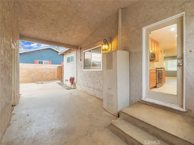 295 S 2nd Avenue, Upland, California 91786