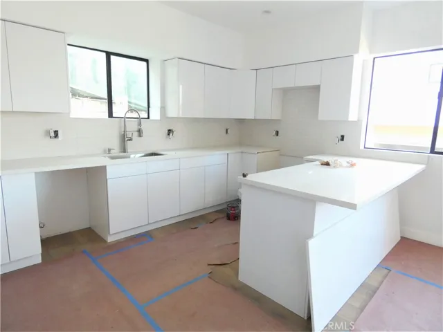 705 N Benton Way, Silver Lake, California 90026
