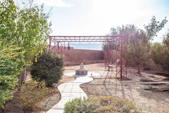 2546 Duomo Street, Palmdale, California 93550