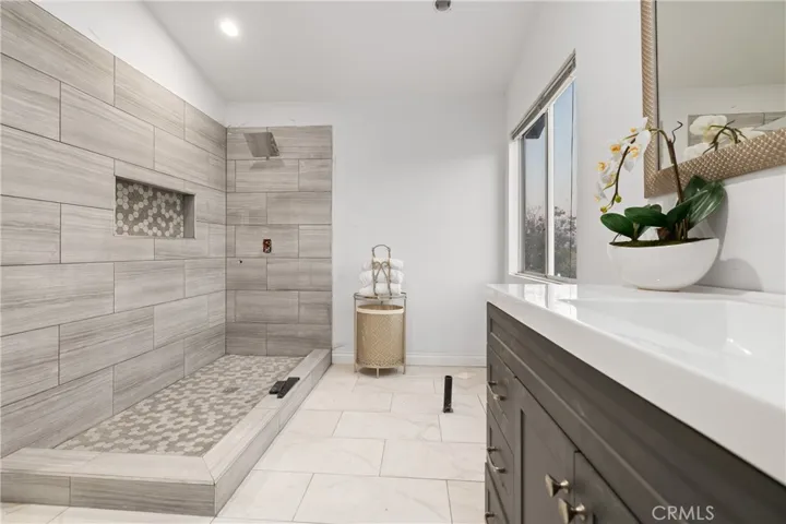 3346 Honeysuckle Avenue, Palmdale, California 93550