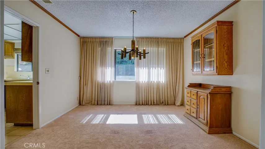 Formal Dining r