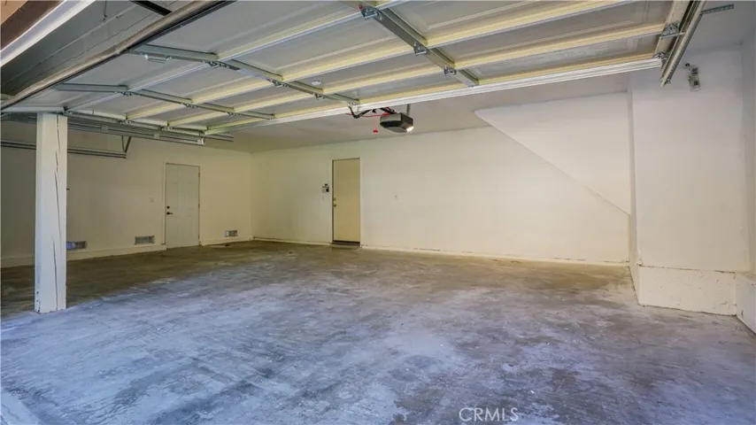 Large 3 Car Garage