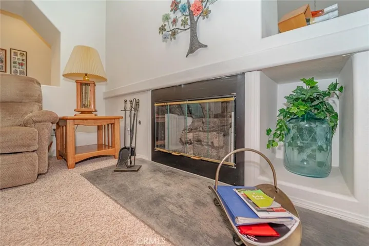 13285 Riverview Drive, Victorville, California 92395