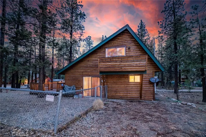 2082 1st Lane, Big Bear, California 92314
