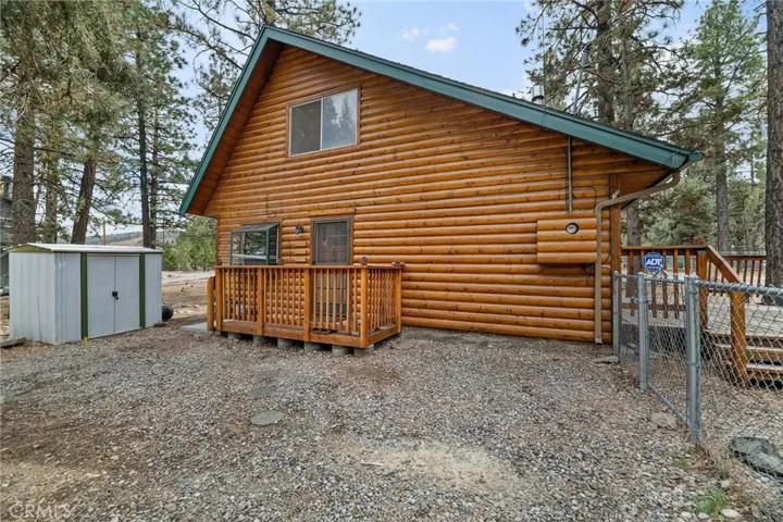 2082 1st Lane, Big Bear, California 92314