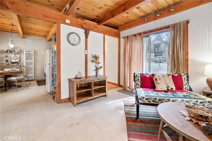 2082 1st Lane, Big Bear, California 92314