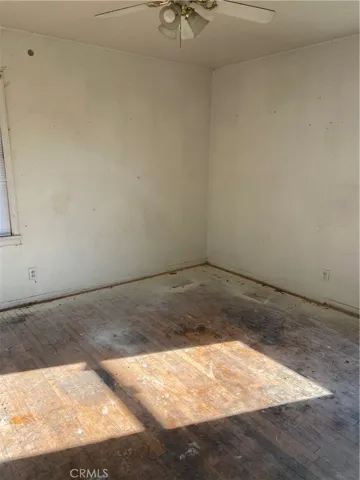 Back bedroom.