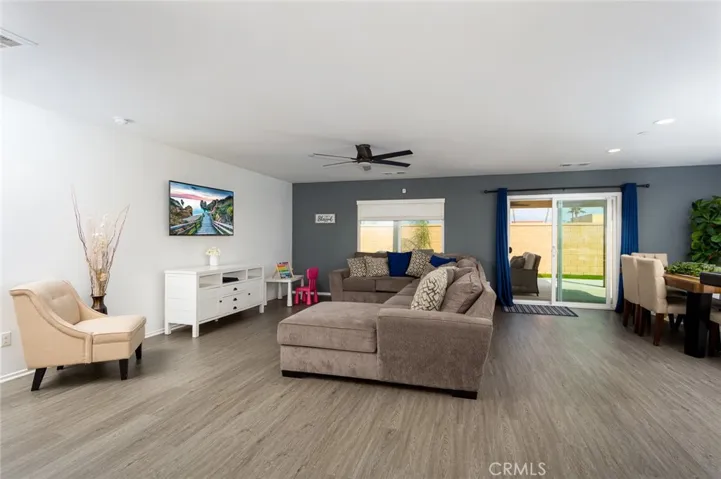 960 Battersea Road, Hemet, California 92543