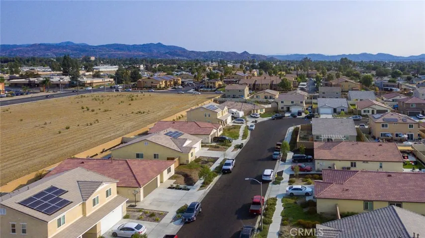 960 Battersea Road, Hemet, California 92543