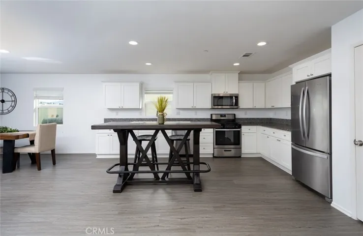 960 Battersea Road, Hemet, California 92543