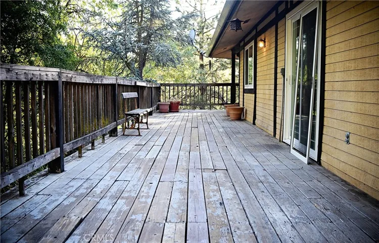 Upper Deck