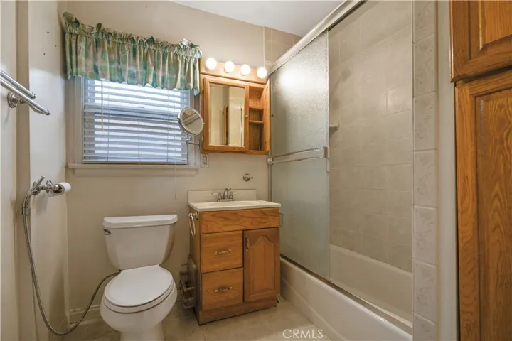 1441 N Keystone Street, Burbank, California 91506