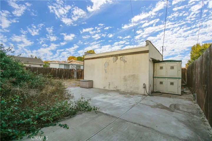 1441 N Keystone Street, Burbank, California 91506