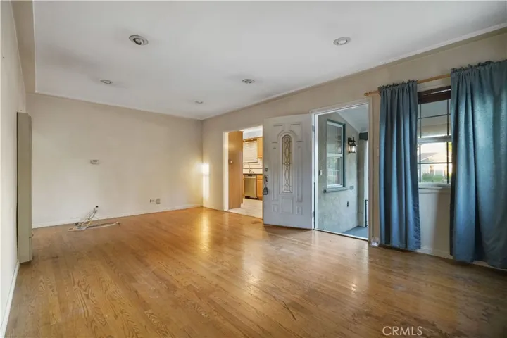 1441 N Keystone Street, Burbank, California 91506