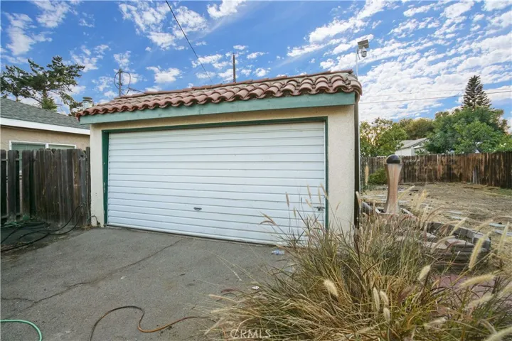 1441 N Keystone Street, Burbank, California 91506
