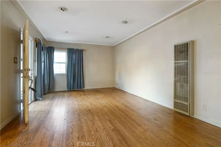 1441 N Keystone Street, Burbank, California 91506