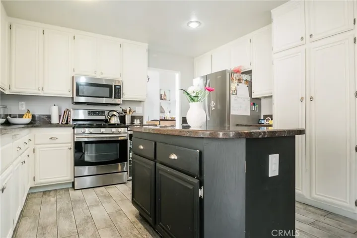 2994 W Meyers Road, San Bernardino, California 92407