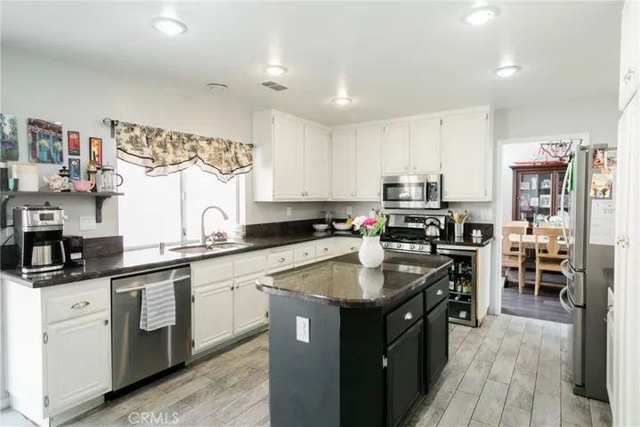 2994 W Meyers Road, San Bernardino, California 92407