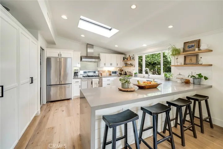 282 E Bay Street, Costa Mesa, California 92627