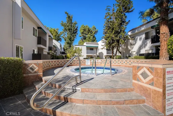 18645 Hatteras Street 135, Tarzana, California 91356
