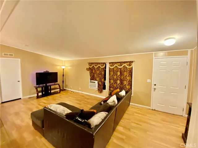 1097 N State Street 201, Hemet, California 92543