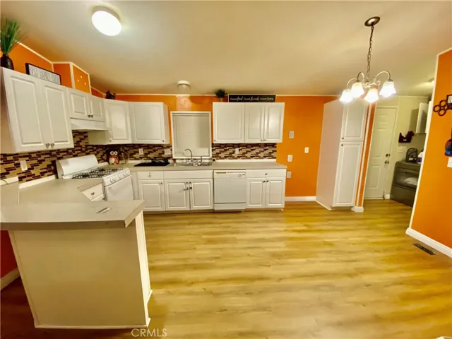 1097 N State Street 201, Hemet, California 92543