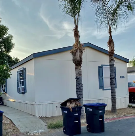 1097 N State Street 201, Hemet, California 92543