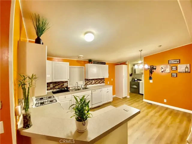 1097 N State Street 201, Hemet, California 92543