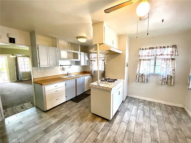 3513 E 55th Street E, Maywood, California 90270