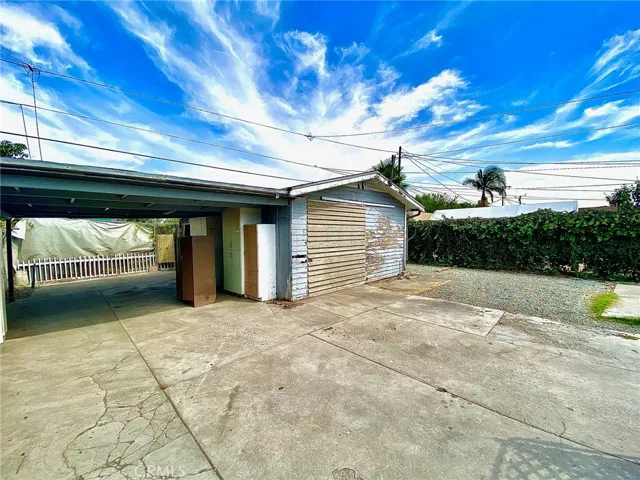 3513 E 55th Street E, Maywood, California 90270