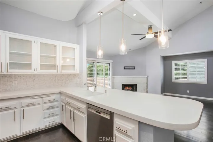 345 Avocado 204b, Costa Mesa, California 92627