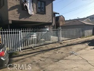 2223 25-27 Locust Avenue, Long Beach, California 90806
