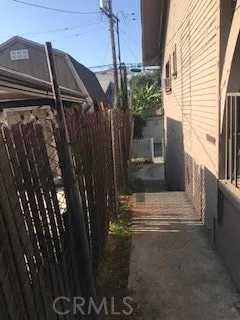 2223 25-27 Locust Avenue, Long Beach, California 90806